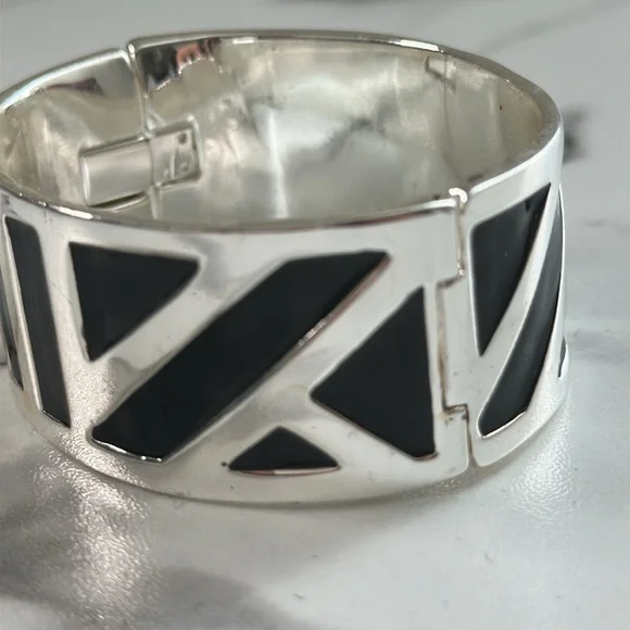 Pre owned Anne Klien Silver and Black Geometric bracelet - Picture 8 of 16